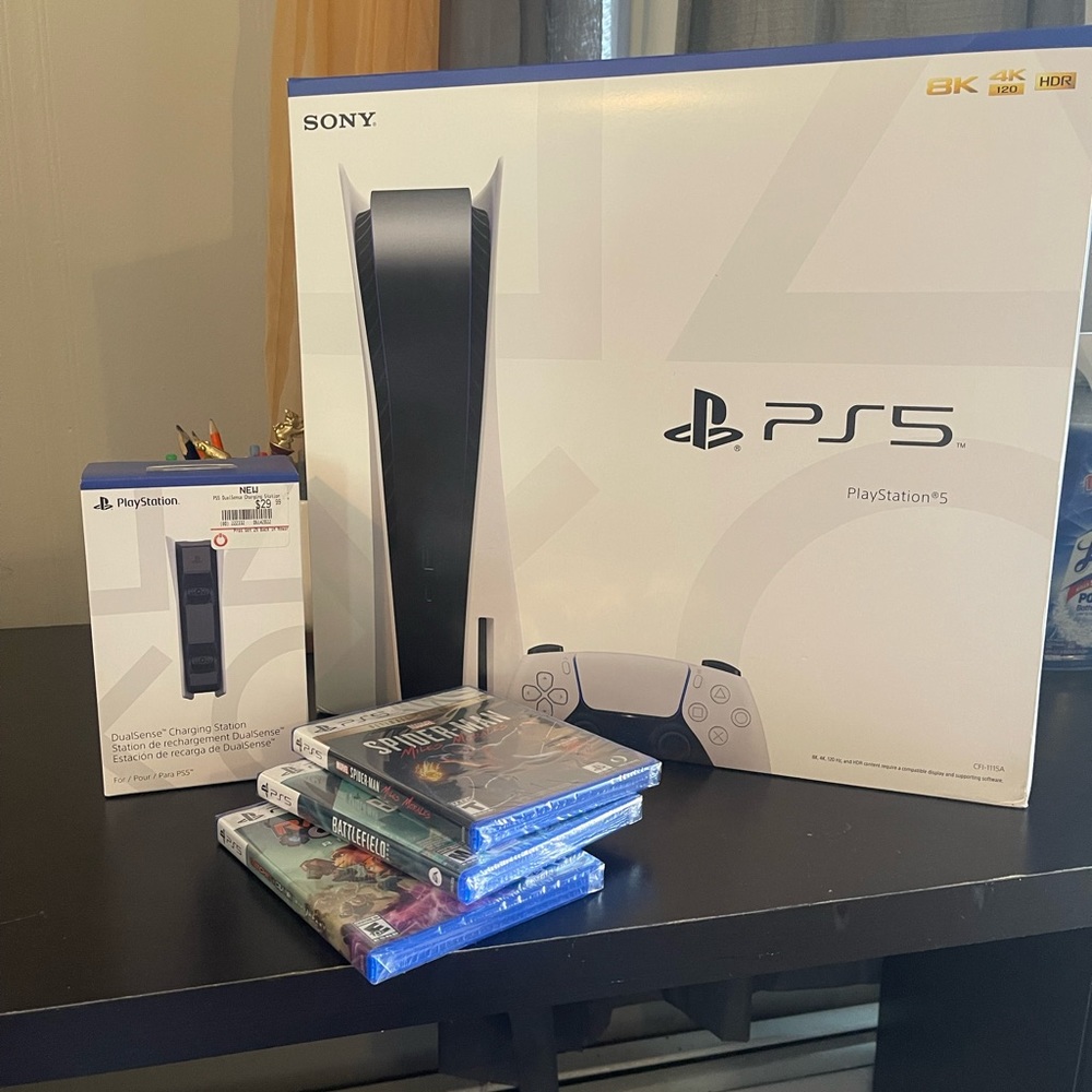 Brand New PS5, will sell as bundle only!